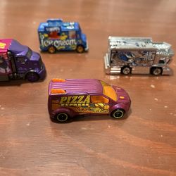 Hot Wheels 4 pieces collection!
