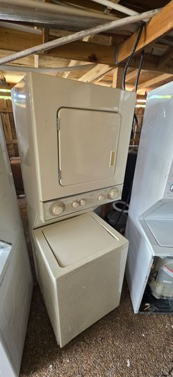 Lavadora secadora  24 pulgadas