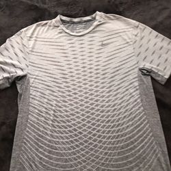 Nike Dri-FIT Running Size Medium T-shirt