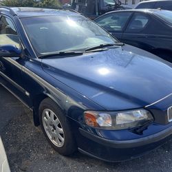 Volvo  v70