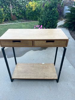 Small desk