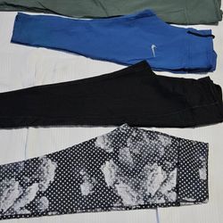 Leggings Size  M  Womens 