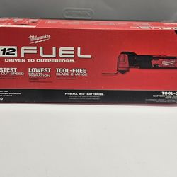 MILWAUKEE M12 FUEL MULTITOOL