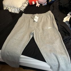 Nike Oversize Sweatpants MSRP ($60)