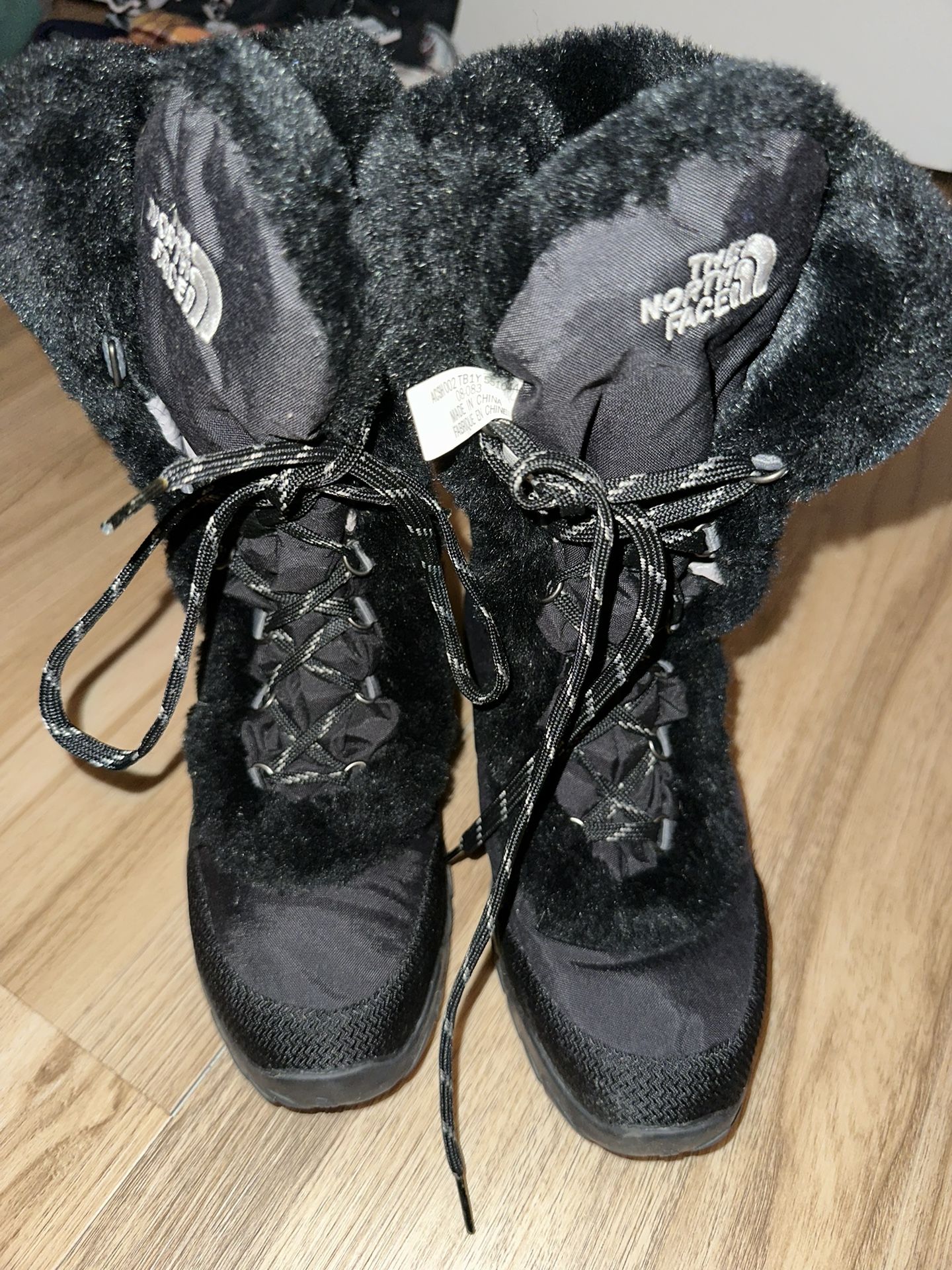 The North Face Nuptse Boots Winter Snow Faux Fur Goose Down Womens Sz 9 Black