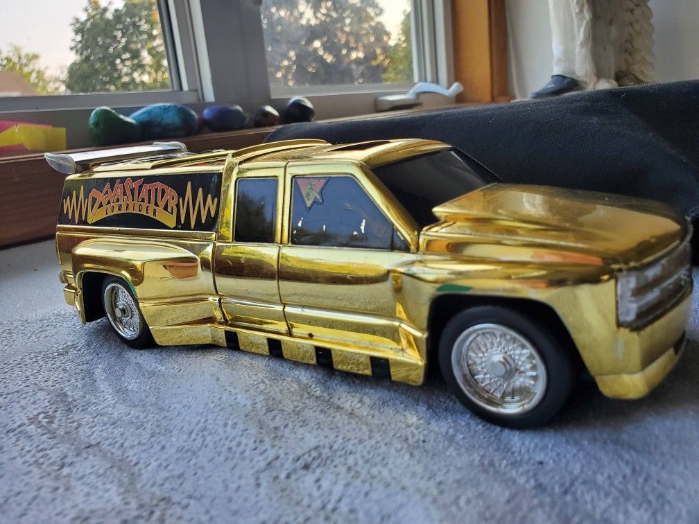 1993 Lowrider Chevrolet Toy Truck, Lights/Sounds, ALL WORK, "DEVASTATOR"Collectible, VG shape