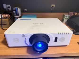 Hitachi 4200 Lumens HDMI Projector