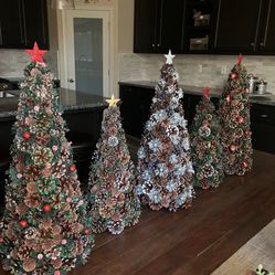 Handmade Christmas Decor/Gifts