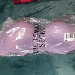 Victoria’s secret Smooth wireless Push Up Plunge bra 