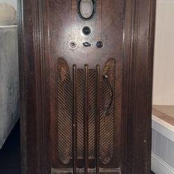 Vintage Philco Console Radio