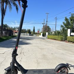 Electric scooter