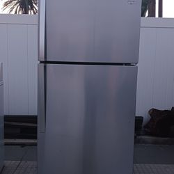 WHIRLPOOL Refrigerator (OBO)