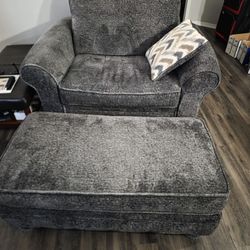 Arlington Oversized Chair and Ottoman