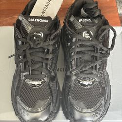 BALENCIAGA Track Runner