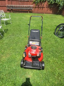 Troy-Bilt TB200 21" 140cc Self-propelled Lawn Mower, (Retail $340) recently serviced
