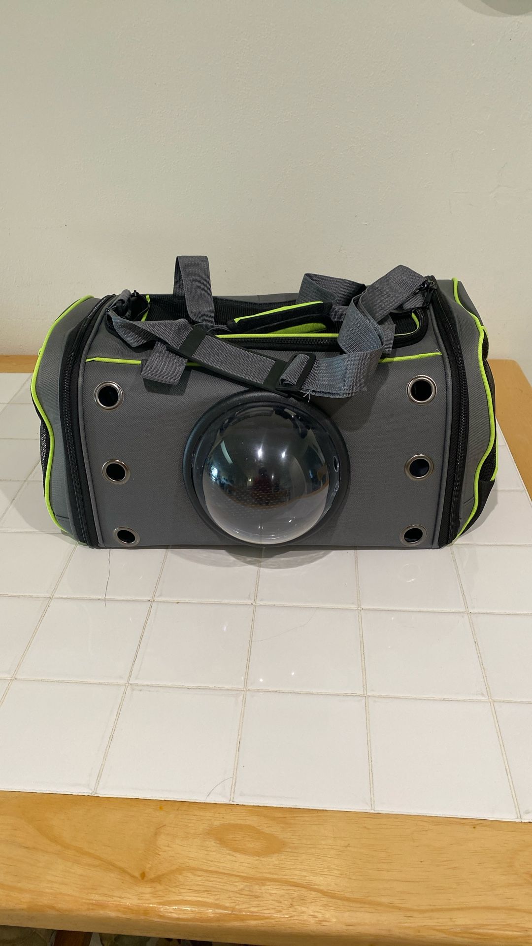 Hannadepot Soft Sided Pet Carrier With Bubble Window
