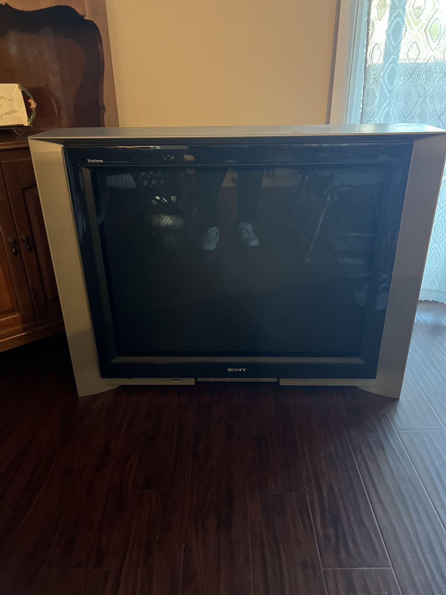 36 Inch Sony Trinitron Tube TV For Sale!