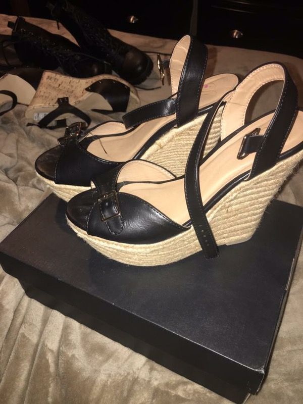 Women's wedges. Great condition size 8.5