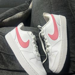 Girls bike size 6.5Y