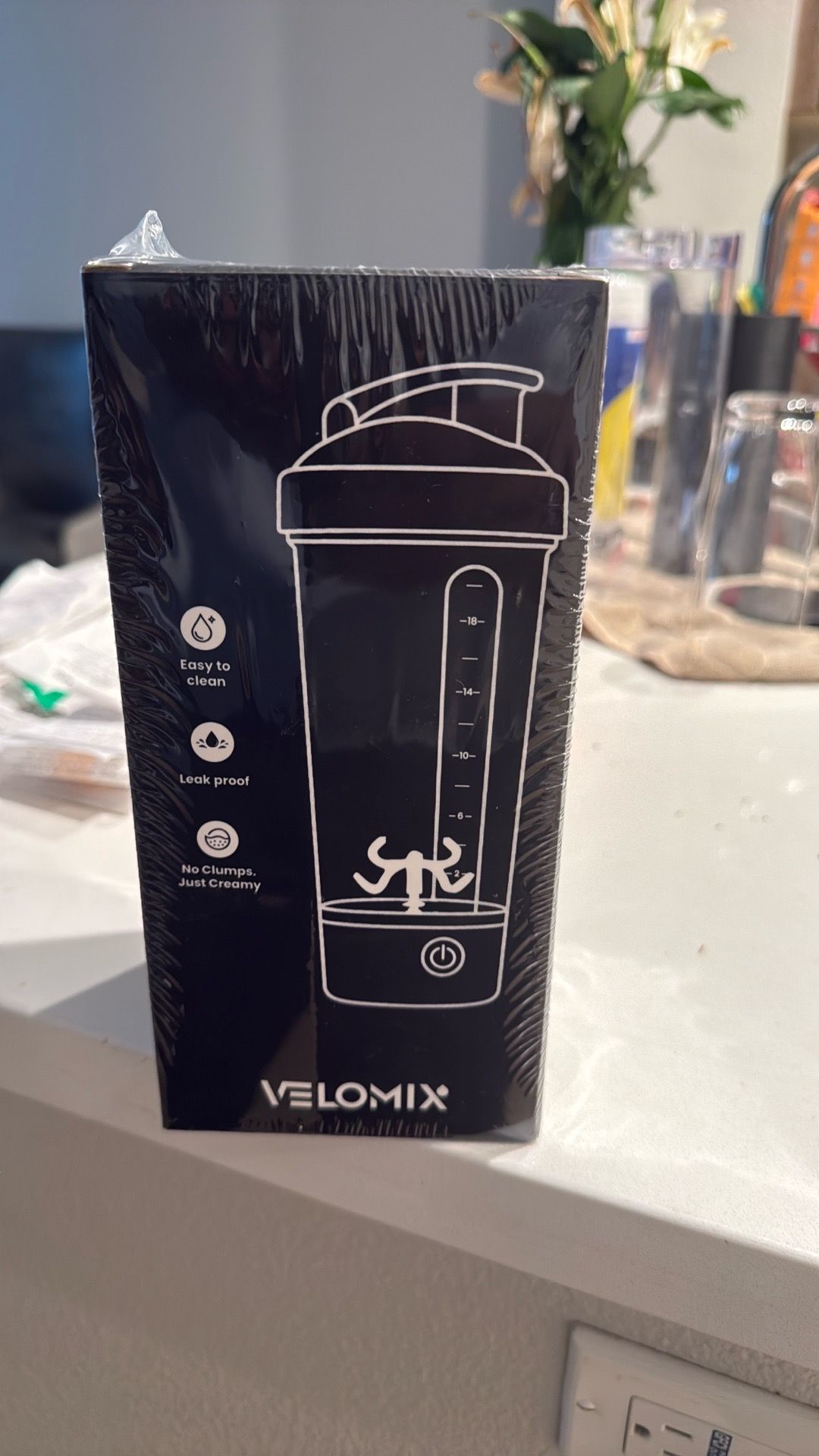 VELOMIX Electric Protein Shaker Bottle