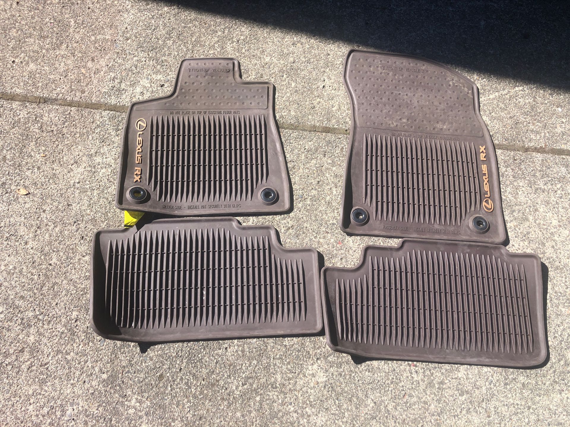 Lexus RX rubber mats 2017