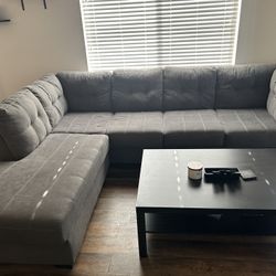 Two Piece Sectional (115x87)