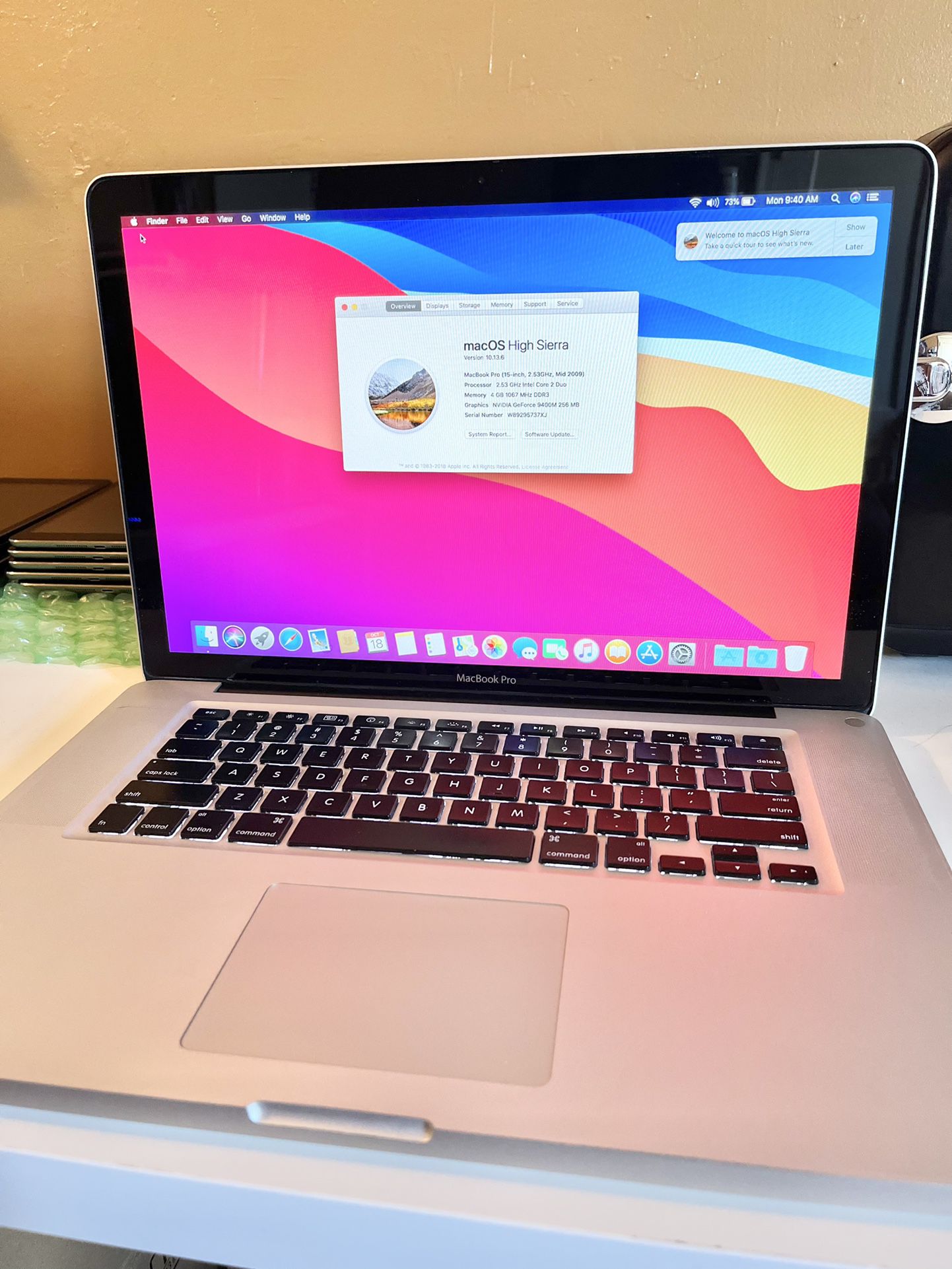 MacBook Pro 15” 4GB/SSD/Smooth!
