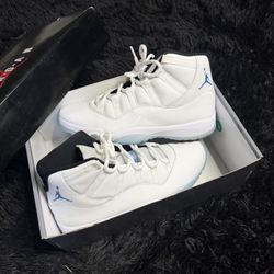 Jordan 11 Legend Blue 