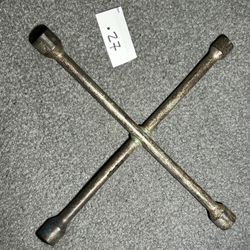 DIAMOND Vtg. 4 Way Cross Wheel Nut Wrench Spanner 17 19 21 23mm Sockets