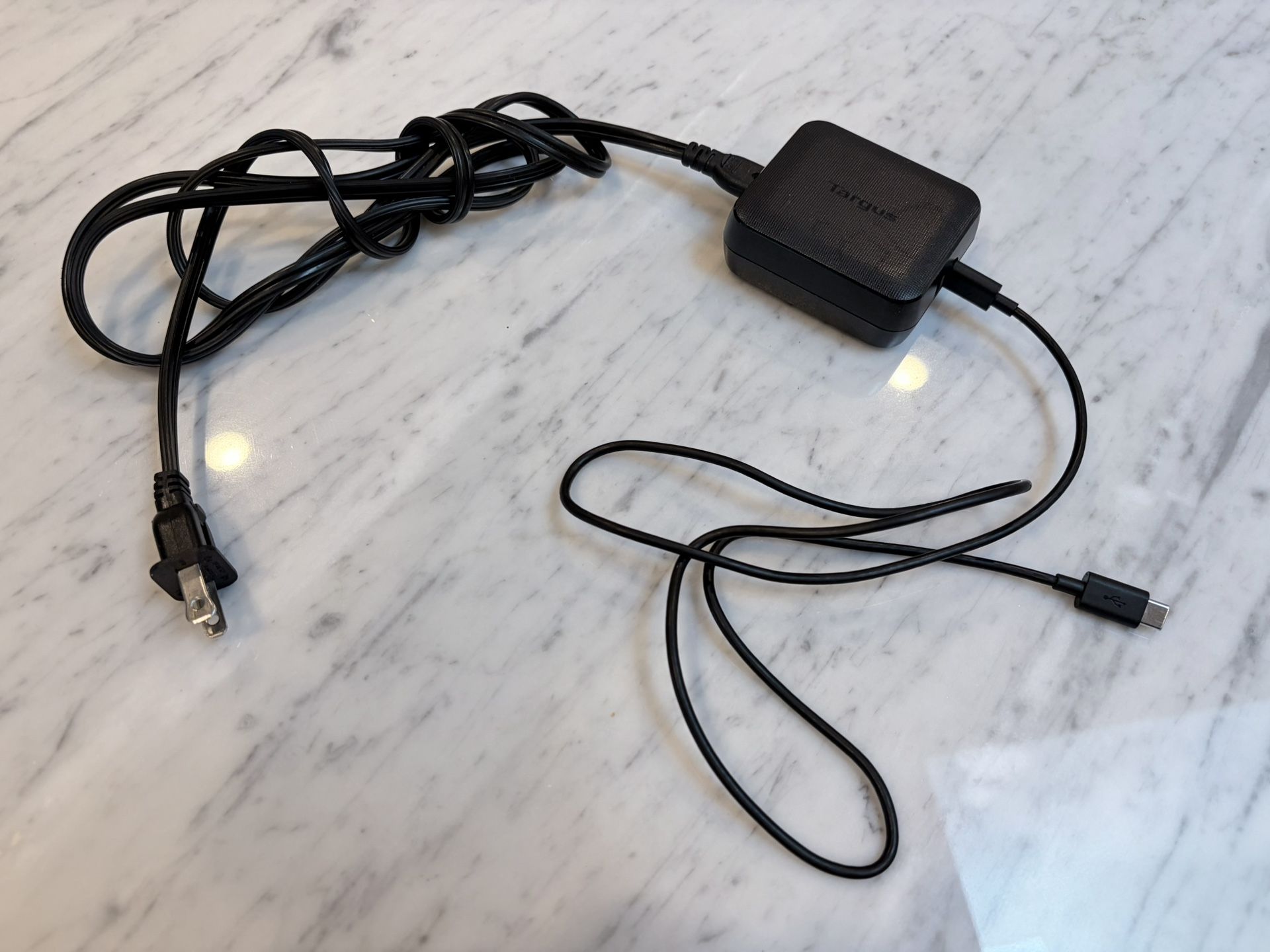 Targus 4FT 65W Dual Charging Adapter for USB-C/USB-A Laptops and Devices