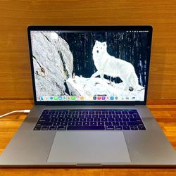 Apple MacBook Pro 15” TOUCHBAR 2017 3.1Ghz i7 16GB 500GB Radeon Pro 560 4GB Graphics LOW PRICE