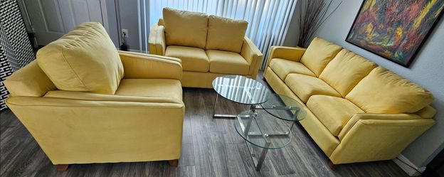 ​Palliser "Fortuna" 3-Piece Sofa Set - Marigold Microfiber - Like New!