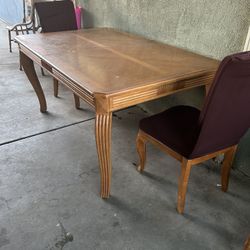 Dining table with 2 chairs 