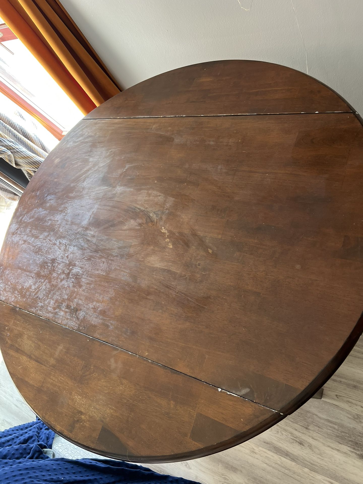 Convertable dining table
