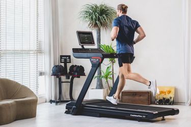 SOLE F85 Treadmill