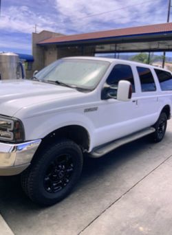 Ford Escursion 2001