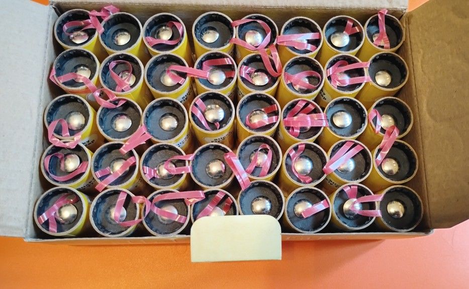 Box of 40 sticky Fly Traps 
