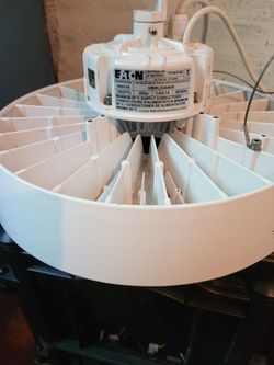 Eaton Metalux 14 in. Bay Light Fixture