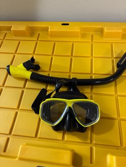 TUSA Snorkel Mask and Snorkel Set