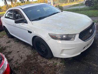 2016 Ford Taurus