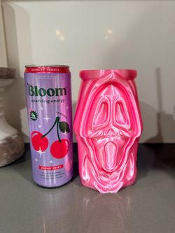 Scream slim can 12oz can koozie Halloween
