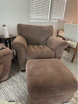 Lounge Chair