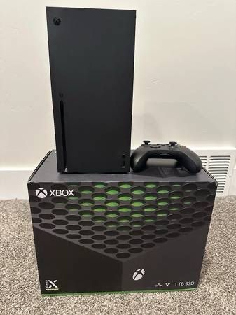 Xbox Series X + 10 Games (Bundle)