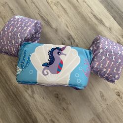 Child Swim Vest ( 30-50lbs)