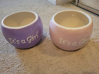 2 baby pink & purple ceramic bowl features "It's a Girl" scripted on its side