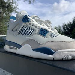 Jordan 4 Military Blue