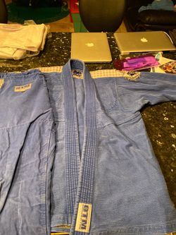 Adult OTM Brazilian Jiu Jitsu Gi Size 1!
