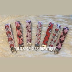 Keychain With Bows and No Bows