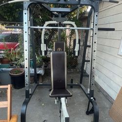 Marcy Diamond Elite exercises Machine 