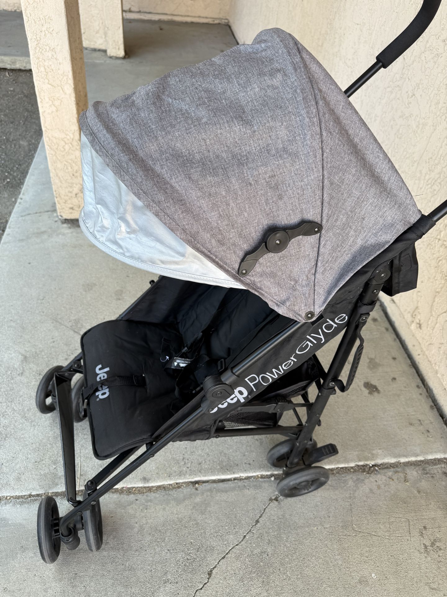 Jeep Powerglyde Stroller